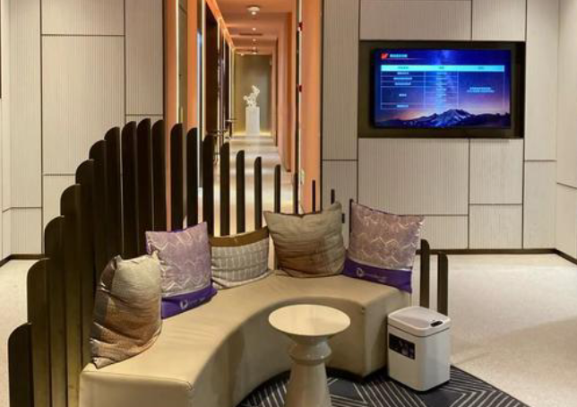 上海于曉雪和盧玲雙眼皮修復哪個好？技術特色