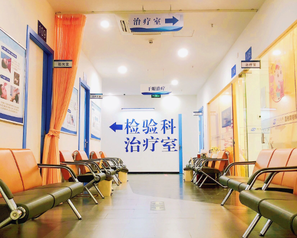 漳州科宏眼科醫(yī)院的醫(yī)生團(tuán)隊(duì)