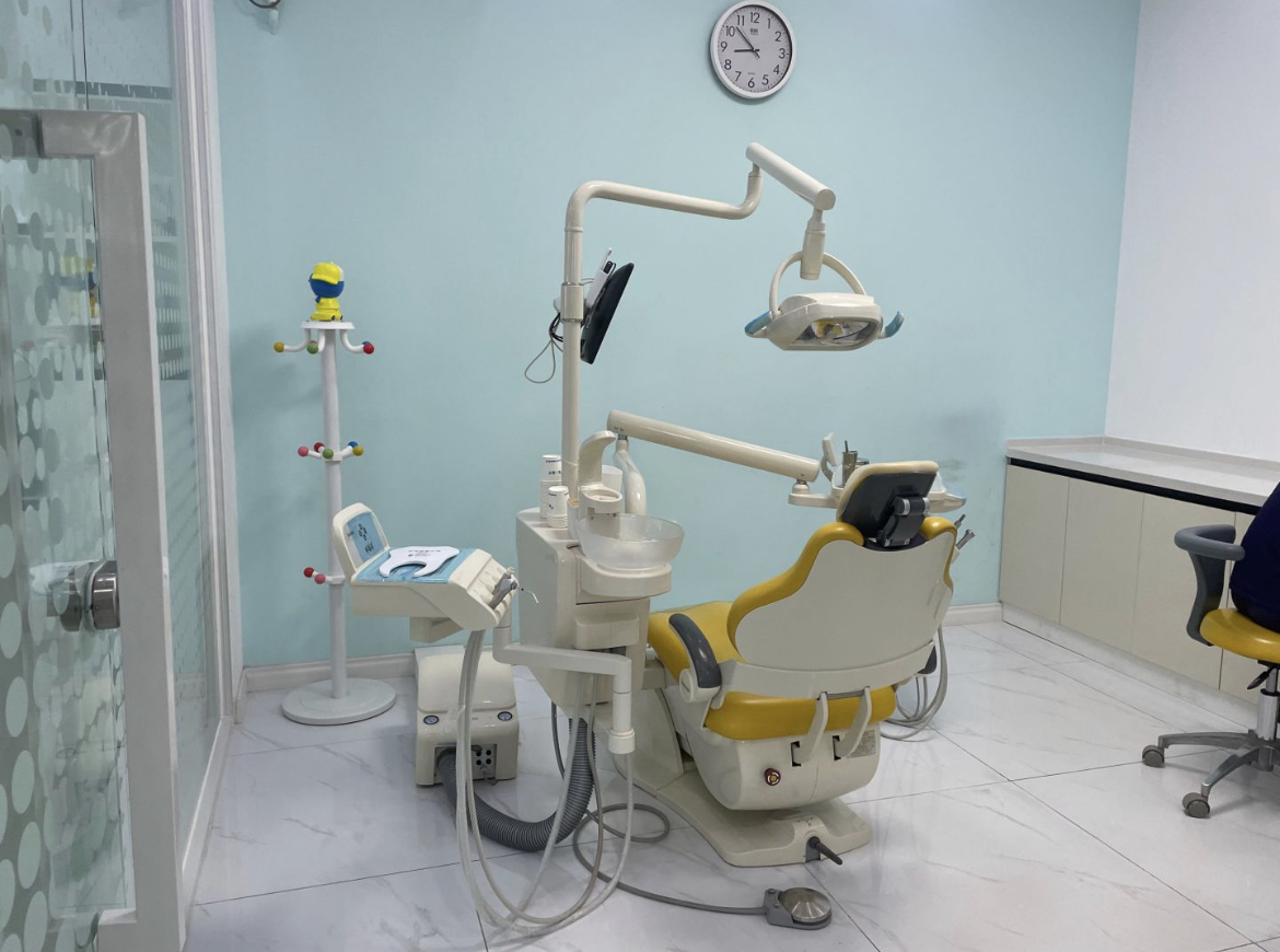 二、大连牙克拉口腔价格体系解析