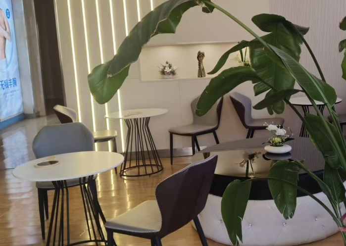 罗虹霞医生:经验与技术并存