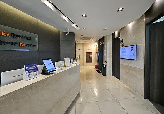 韓國江南dna整形醫(yī)院怎么樣？親測埋線雙眼皮+祛眼袋，金沅碩院長技術(shù)穩(wěn)得沒踩坑