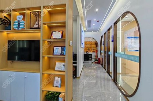 武汉金贝口腔走廊图