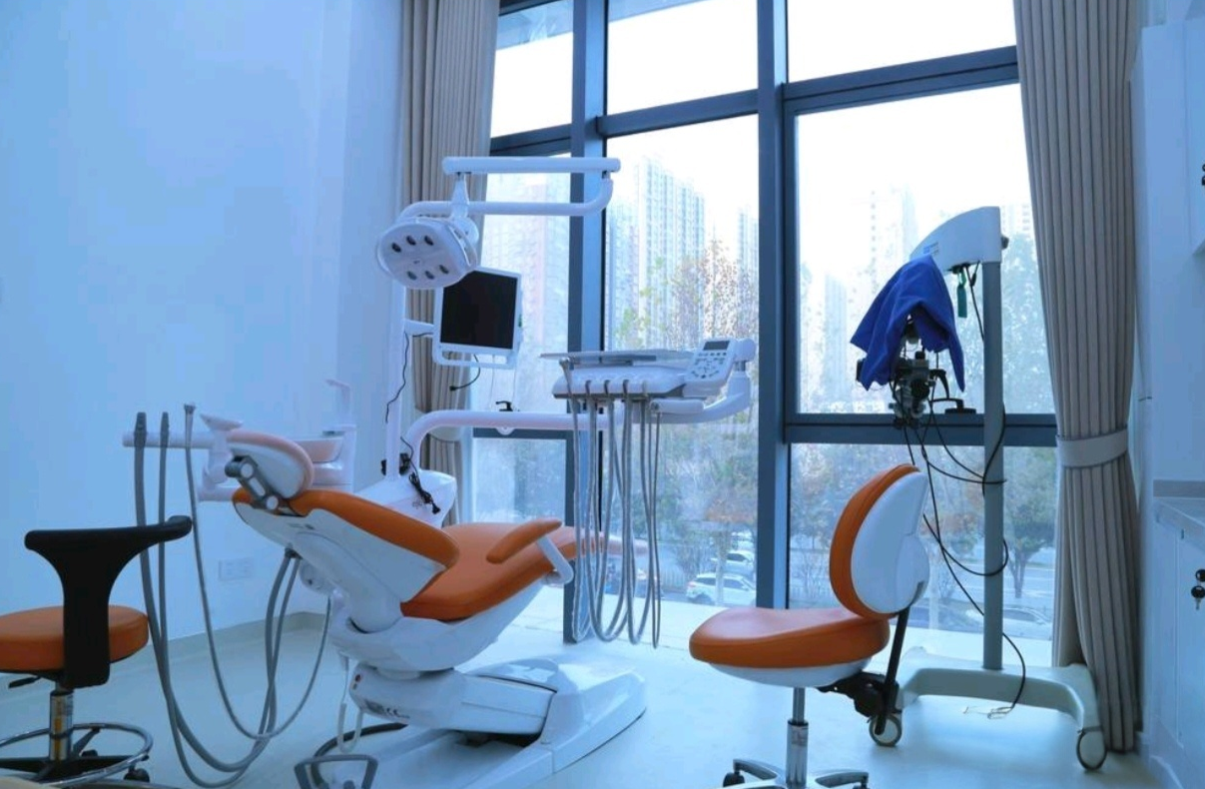 选择珠海补牙机构的要点