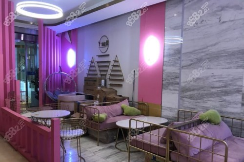 长沙美莱口腔候诊区