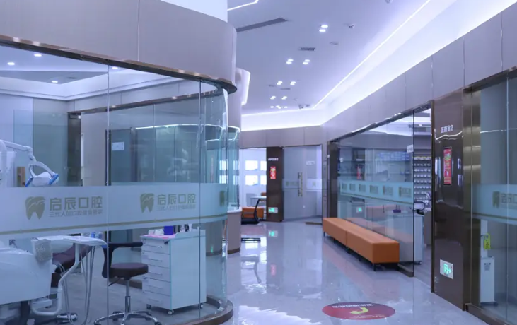 重慶黃彪抽脂技術(shù)怎么樣?整理了30位顧客的反饋，結(jié)果有點(diǎn)意外之手術(shù)安心性探討