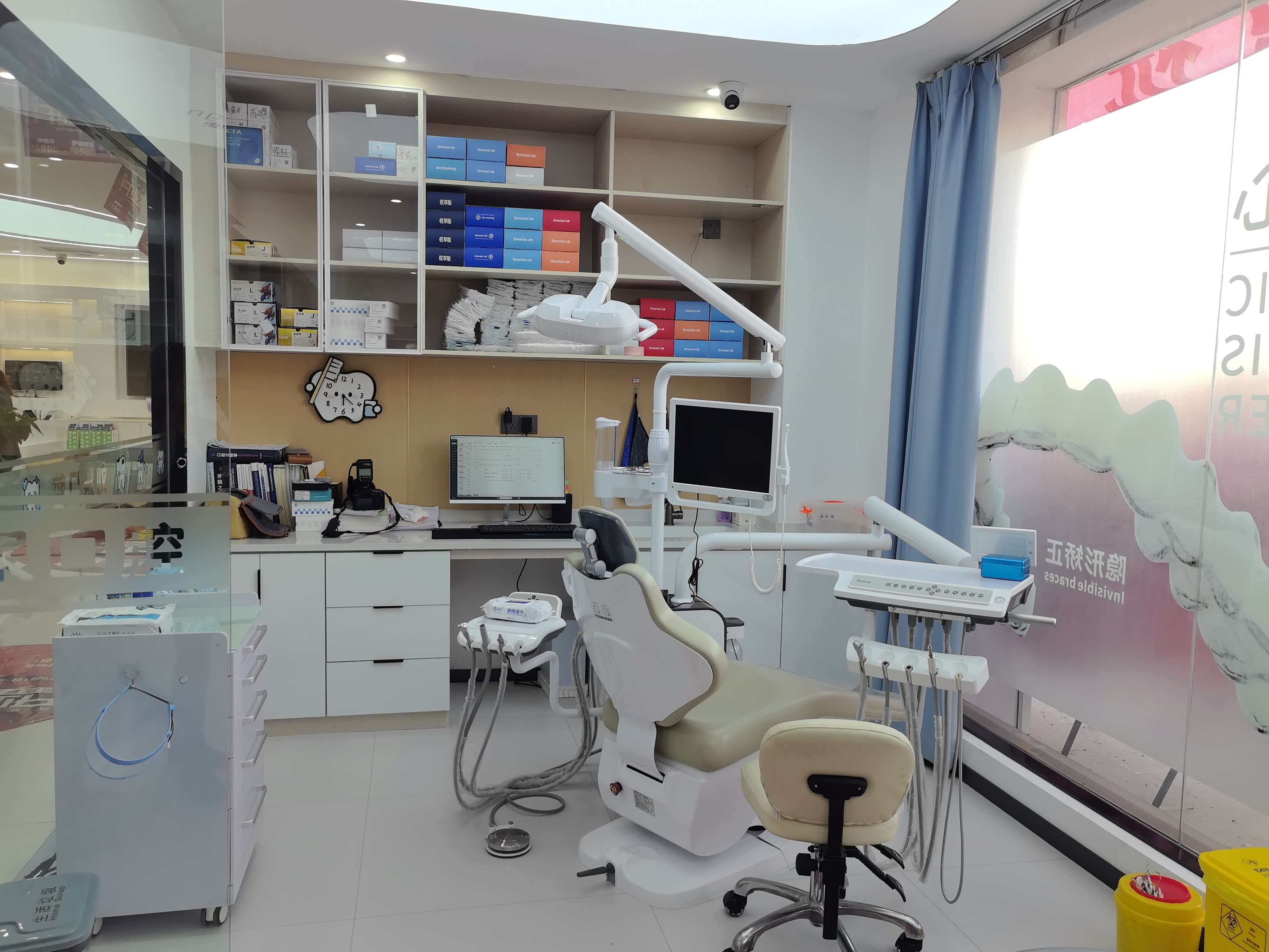 貴陽德韓口腔醫(yī)院烤瓷牙優(yōu)勢與價格