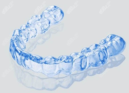 透明矯正牙套