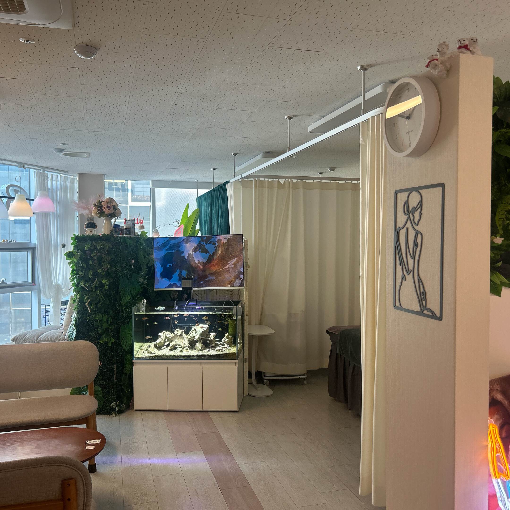 韓國厚唇改薄會反彈嗎？術后護理關鍵，金薇醫(yī)院技術保障持久效果