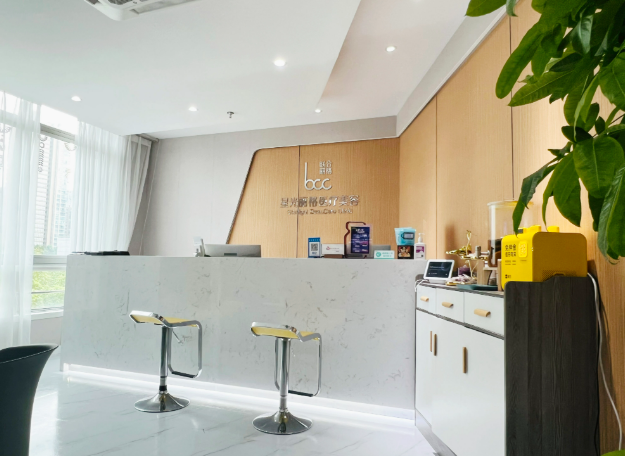 杭州汪峰吸脂醫(yī)院電話