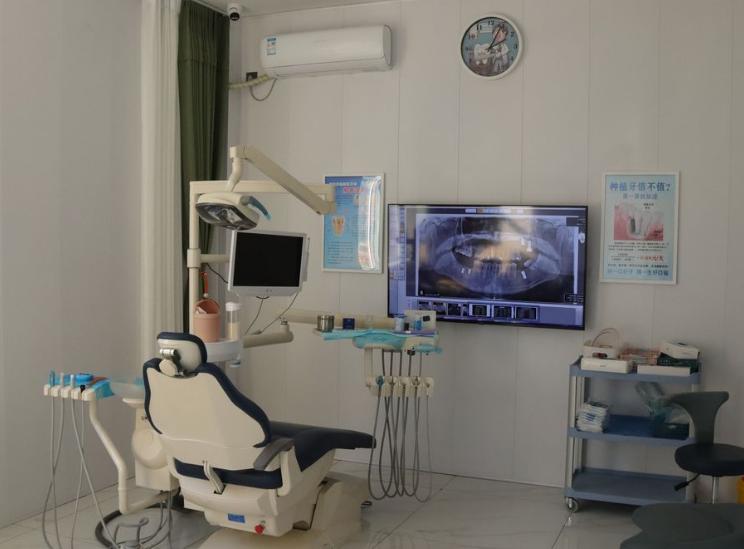 深圳海倫口腔海德口腔診所，正畸醫(yī)生實(shí)力怎樣？
