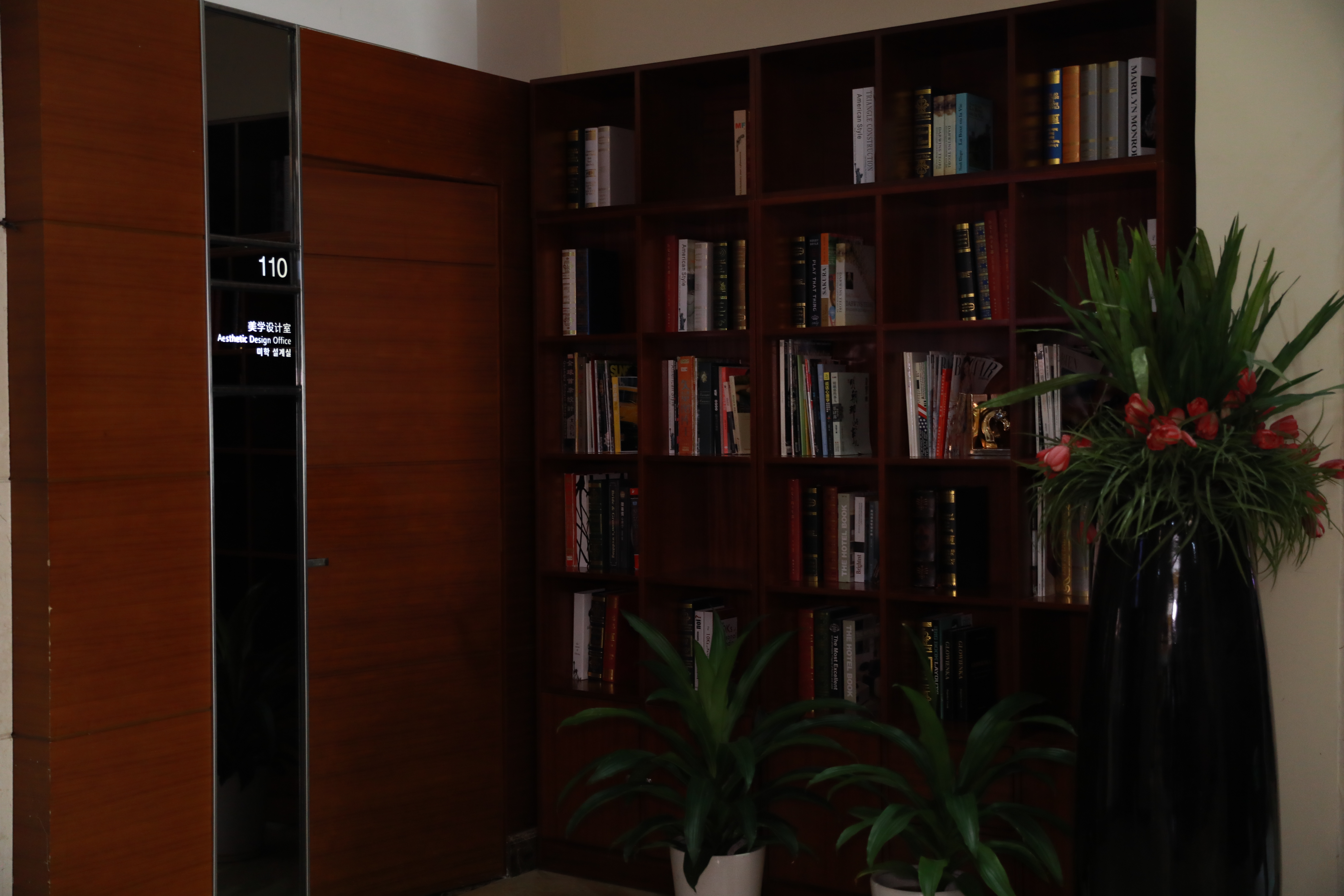 四、深圳技術(shù)設(shè)備與醫(yī)生選擇建議