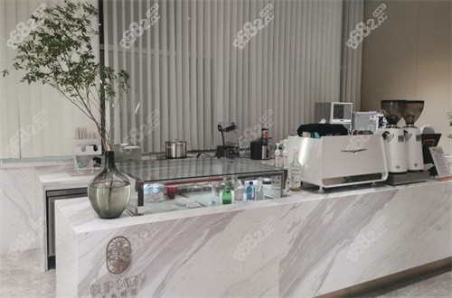 杭州藝星整形前臺