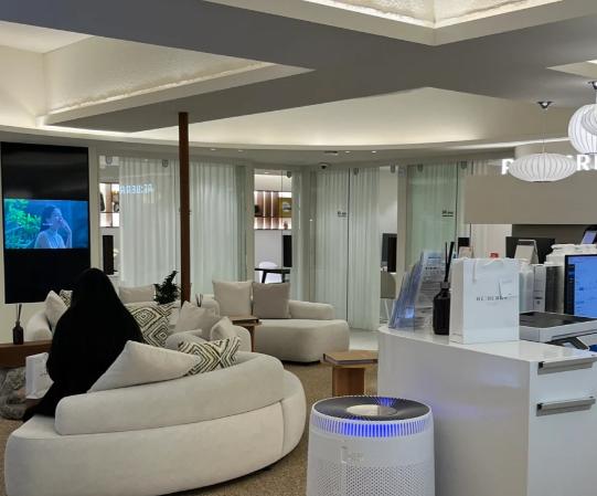 韓國麗貝瑞 ReBerry 皮膚科明洞店激光 / 注射 / 皮膚管理是強(qiáng)項(xiàng)