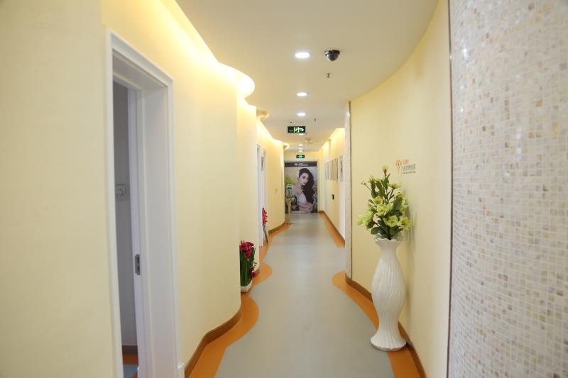 一、遼寧眼袋內(nèi)切手術(shù)價(jià)格參考