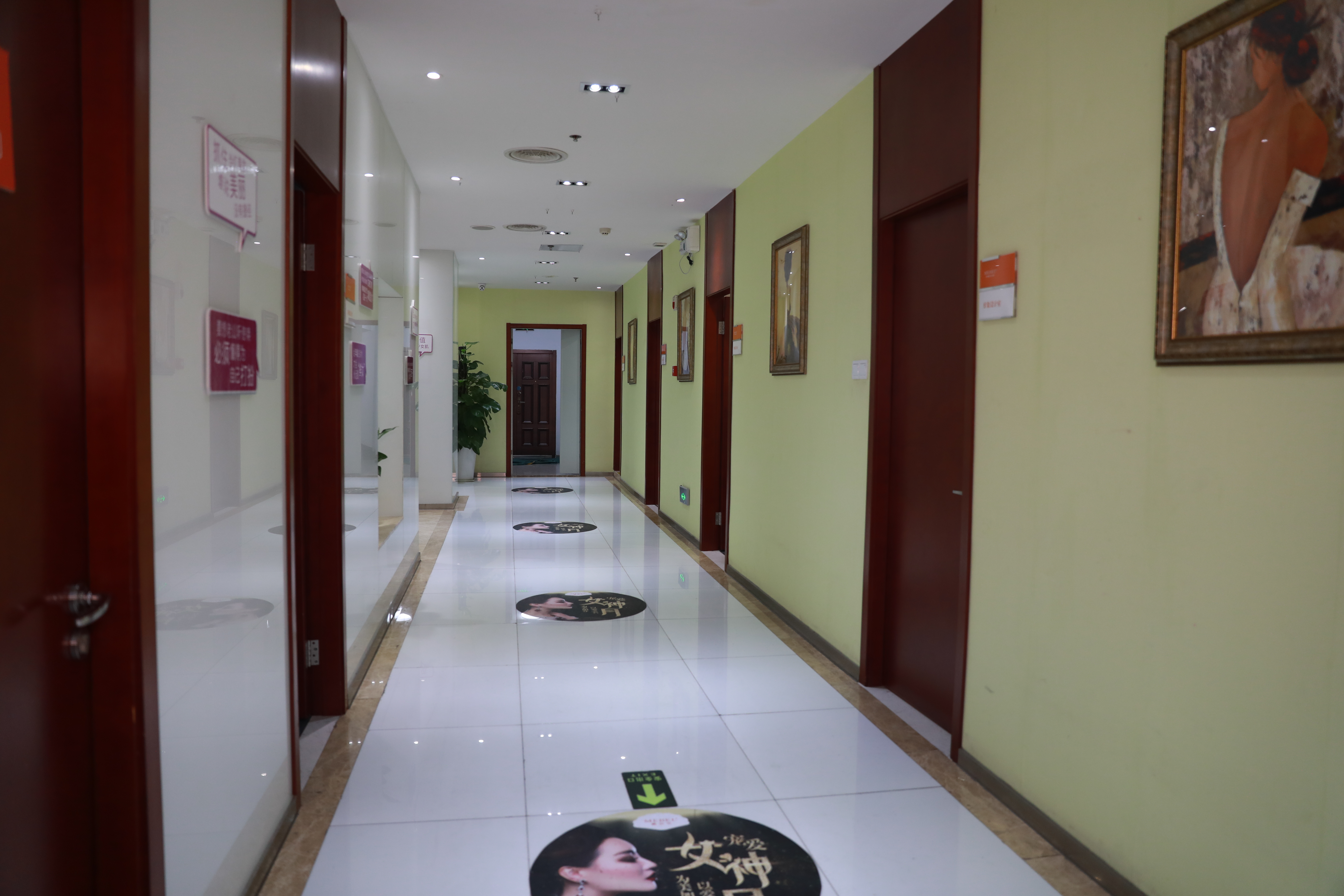 二、福州內(nèi)窺鏡除皺醫(yī)院哪家好——項(xiàng)目醫(yī)院推薦www.sorencai.cn