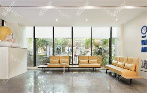 重慶松山醫(yī)院等候區(qū)環(huán)境