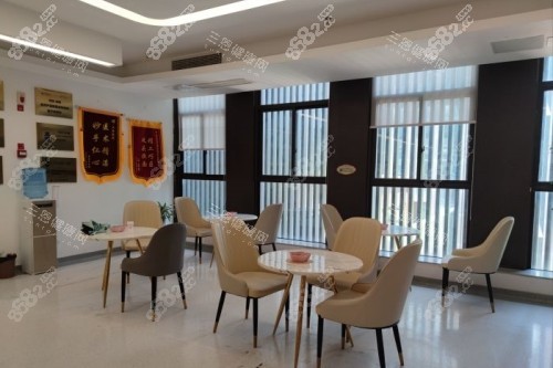 重慶松山整形候診區(qū)域