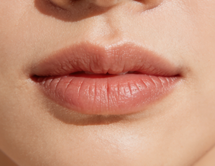 二、南寧嘴唇改薄美容院價格 構成：4大核心要素解析