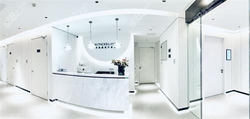 杭州浮想國醫(yī)療美容醫(yī)院前臺大廳照