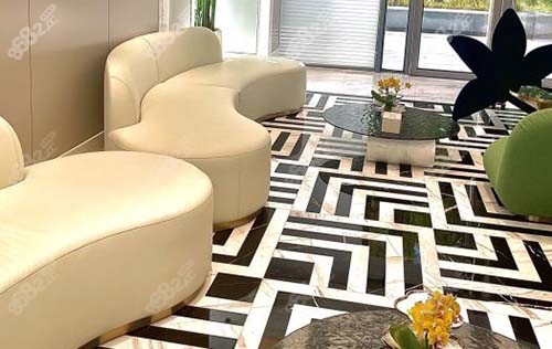 杭州浮想國醫(yī)療美容大廳休息區(qū)環(huán)境圖實拍