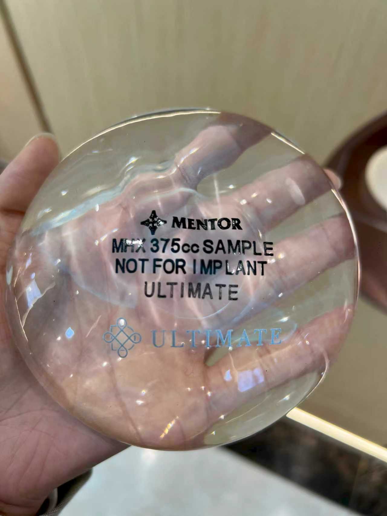 隆胸假體傲諾拉和娜綺麗選購(gòu)建議www.sorencai.cn