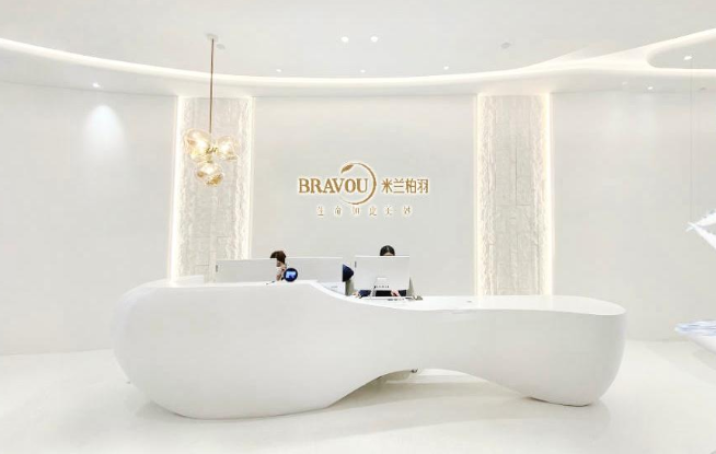 杭州整形醫(yī)生李波在哪家醫(yī)院？米蘭柏羽