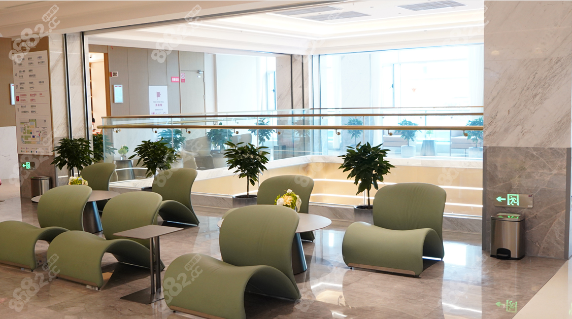 新疆威茲曼整形外科候診區(qū)