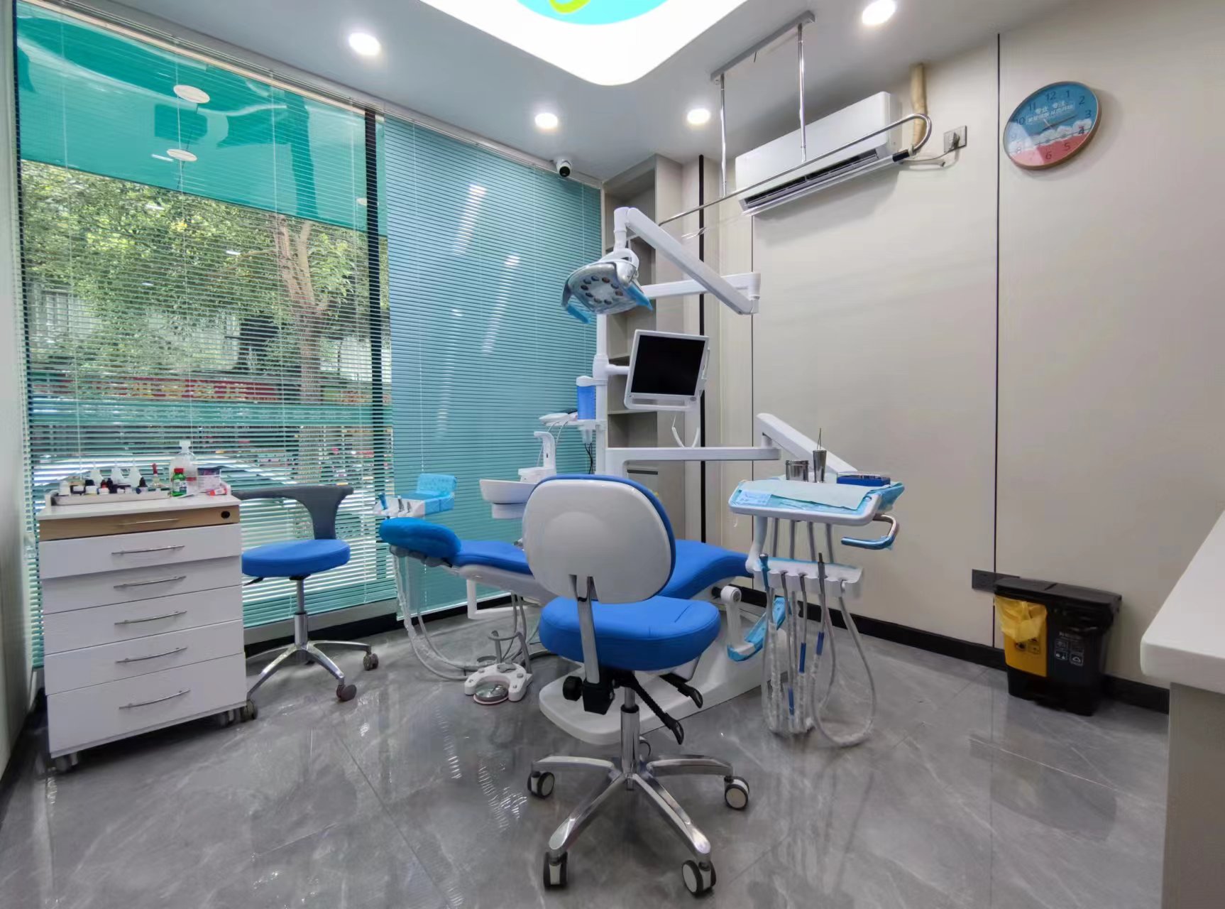 三、滎陽兆合口腔牙齒修復(fù)項(xiàng)目價(jià)格