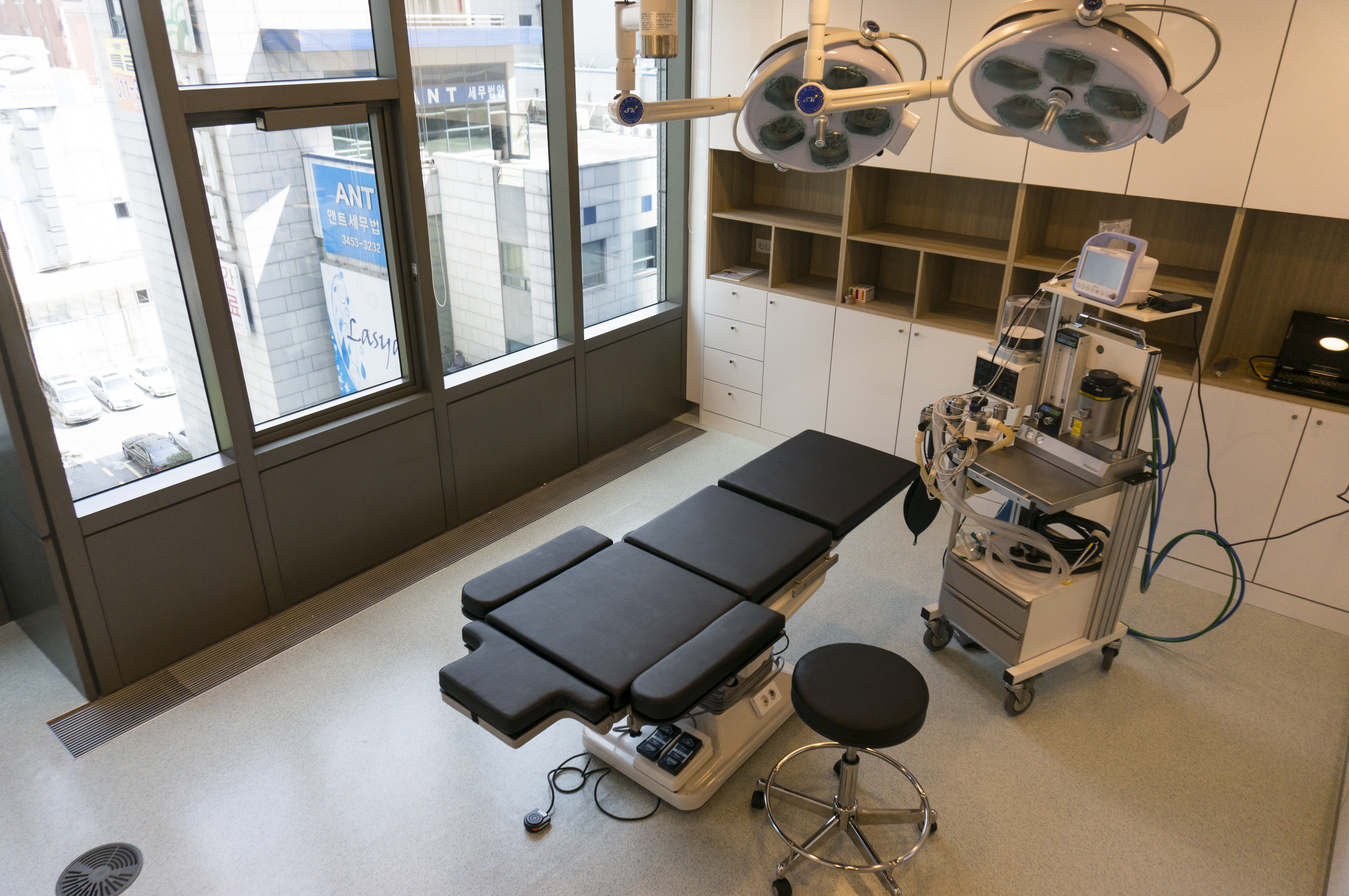 四、韓國Snow整形醫院營業時間（參考）