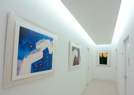 二、24小時(shí)電話預(yù)約方式：快速直達(dá)袁強(qiáng)博士團(tuán)隊(duì)