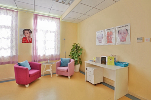 三、哈爾濱瑞麗美利絲植發(fā)植發(fā)價格是否親民？