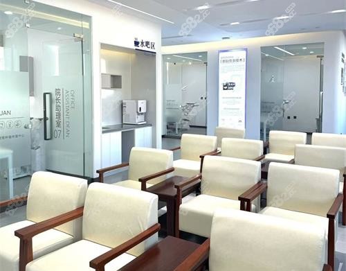 營口團圓口腔等候區(qū)環(huán)境