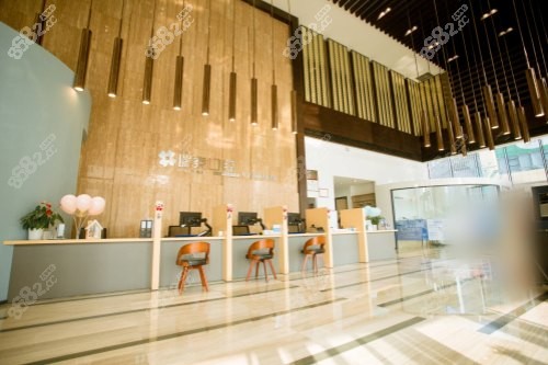 青島瑞泰口腔醫(yī)院市北店前臺