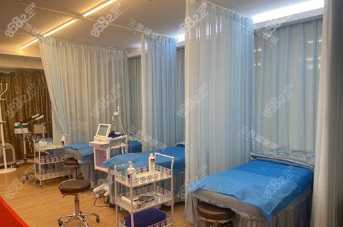 福州格萊美美容醫(yī)院皮膚護(hù)理室