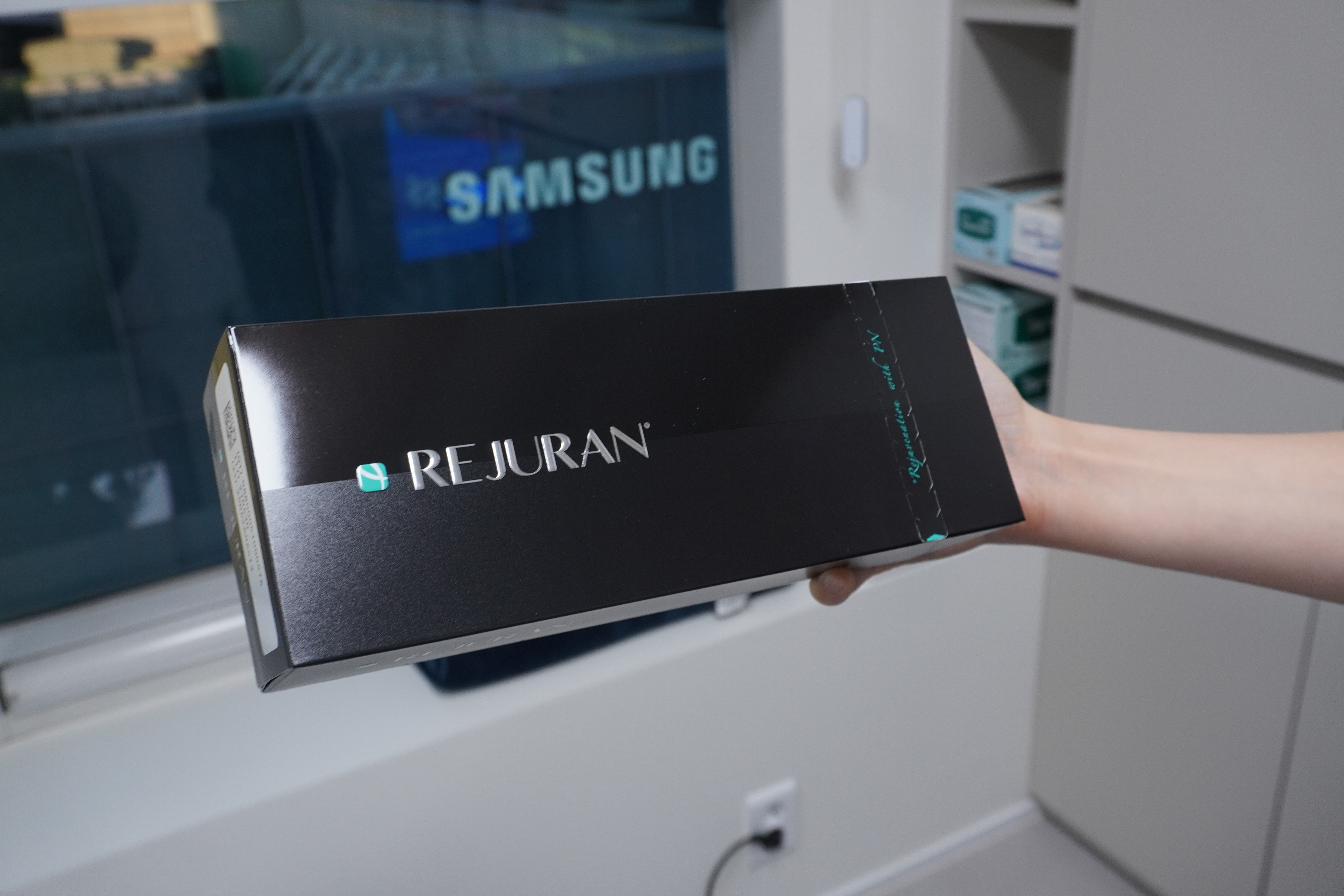 三、李花停醫(yī)生：溫柔細(xì)致的“面部設(shè)計(jì)師”