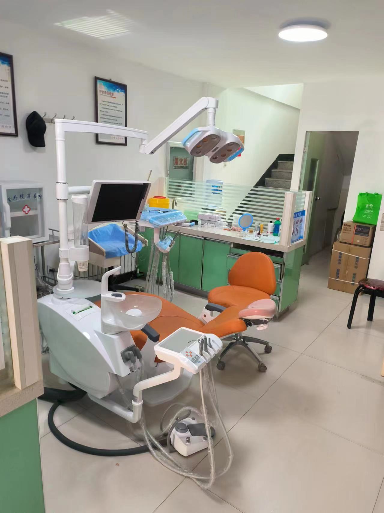 成都菁品口腔的設(shè)備與技術(shù)實力