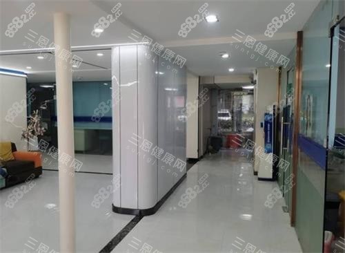 武漢優(yōu)益佳口腔室內圖