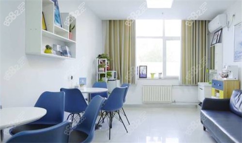 青島華廈眼科休息區(qū)圖片