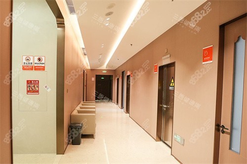 廣州美云口腔走廊環(huán)境