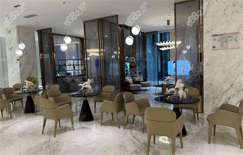 成都米蘭柏羽整形等候區(qū)