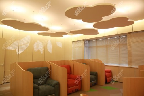 杭州黑馬眼科醫(yī)院休息區(qū)