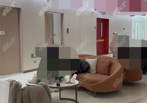 西安國醫(yī)中心整形醫(yī)院大廳環(huán)境