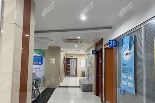 上海新視界眼科內(nèi)部過道環(huán)境