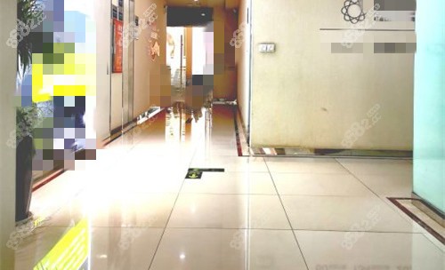 洛陽九龍口腔大廳圖