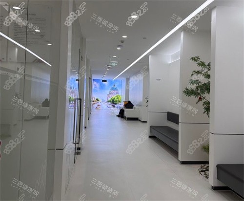 柳州德立口腔走廊等待區(qū)