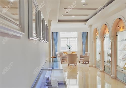 杭州阿波羅醫(yī)院過(guò)道區(qū)