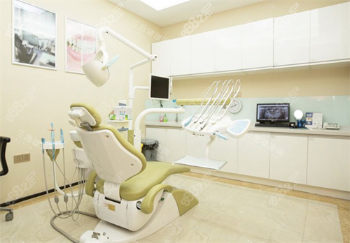 南京金鉑利口腔診療區(qū)
