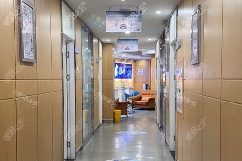 南京美奧口腔走廊圖