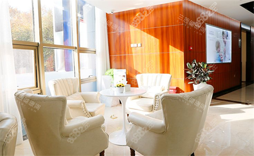 南京金鉑利口腔休息區(qū)