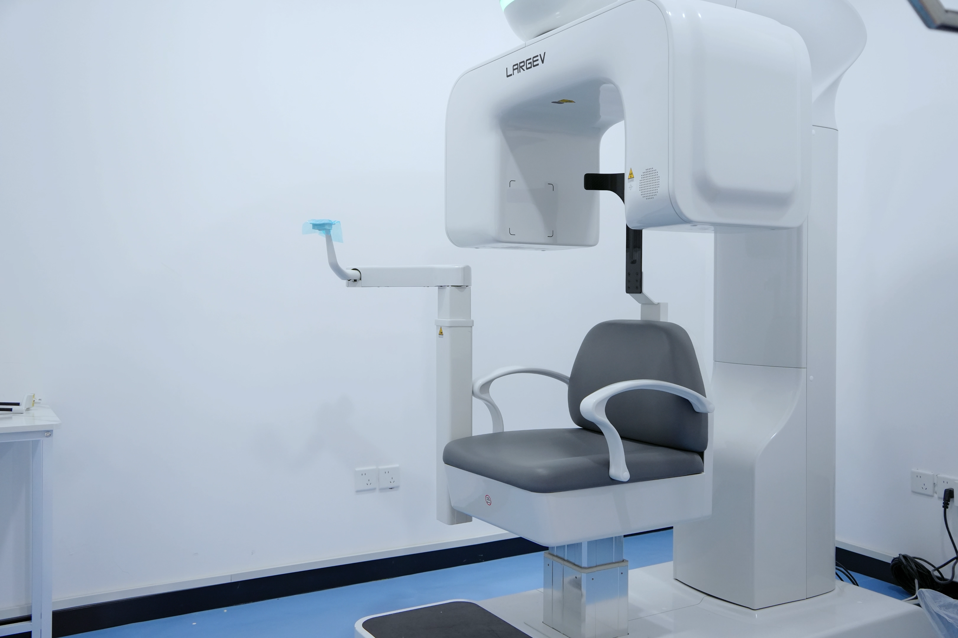 牙齒美白項(xiàng)目?jī)r(jià)格：不同方式，不同成效